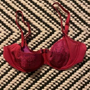 Never worn pink Chantelle bra